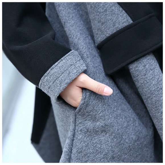 Black & Gray Oversize Flowing Turtleneck Top - Picture 5 of 7